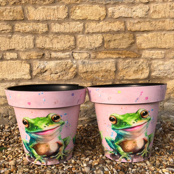 Freddie Frog Planter Pair