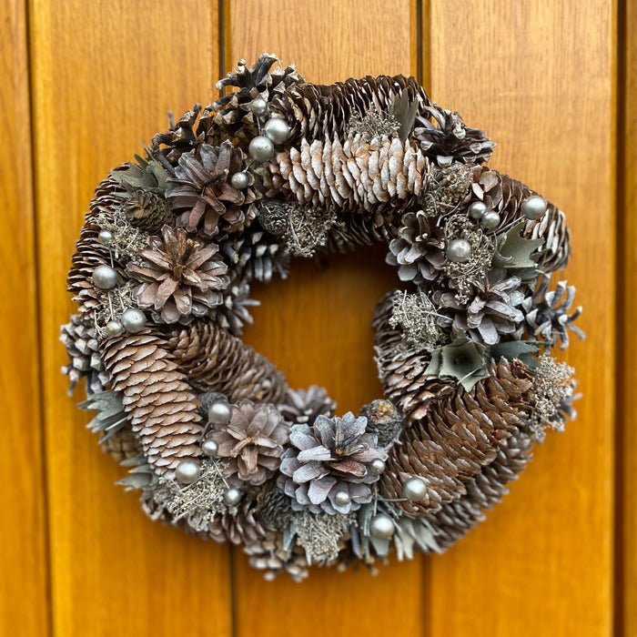 Silver Cloud 30cm Festive Wreath - Plants2Gardens